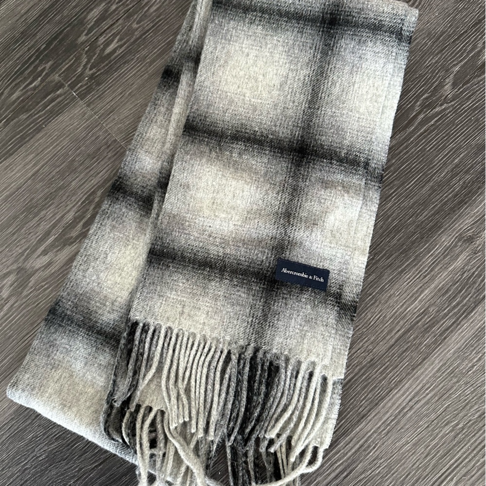 Abercrombie & Fitch Scarf